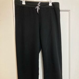 Black Figs Scrub Bottoms